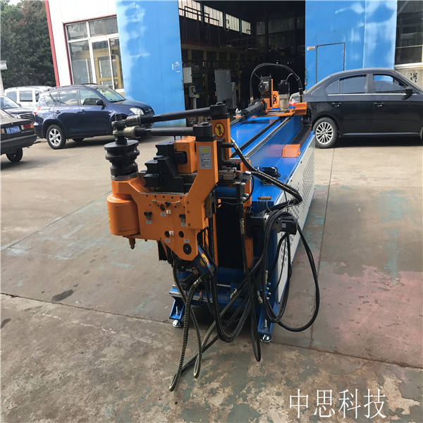 彎管機展示